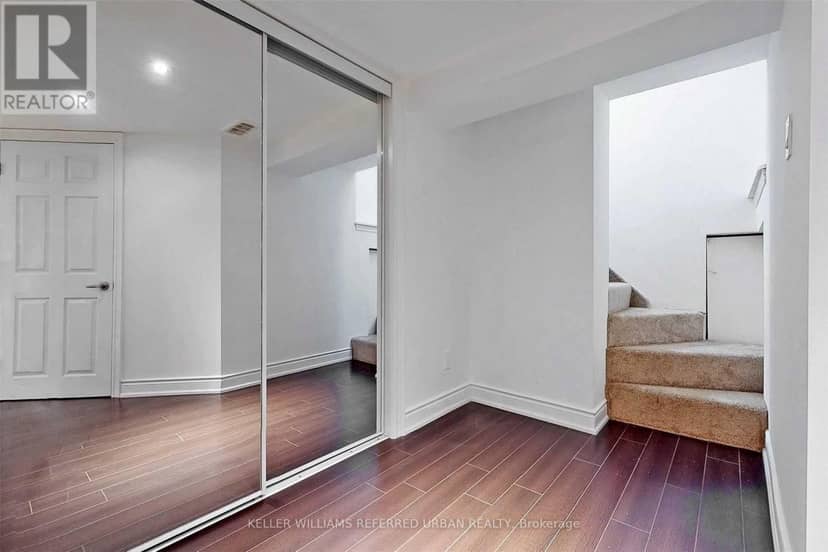 64 Lindsay Avenue — photo 20 of 30