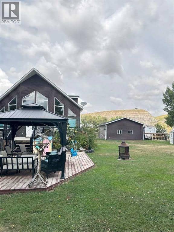 336 Mabbott Road, Drumheller, photo 7