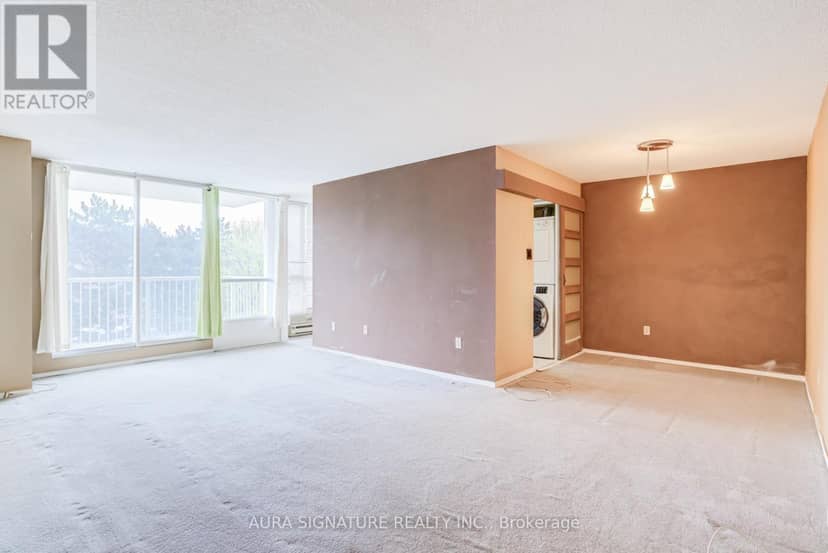 401 - 3077 Weston Road — photo 10 of 33
