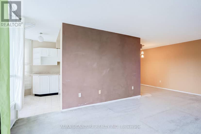 401 - 3077 Weston Road — photo 17 of 33
