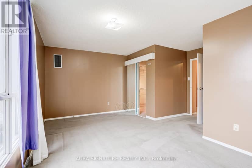 401 - 3077 Weston Road — photo 24 of 33