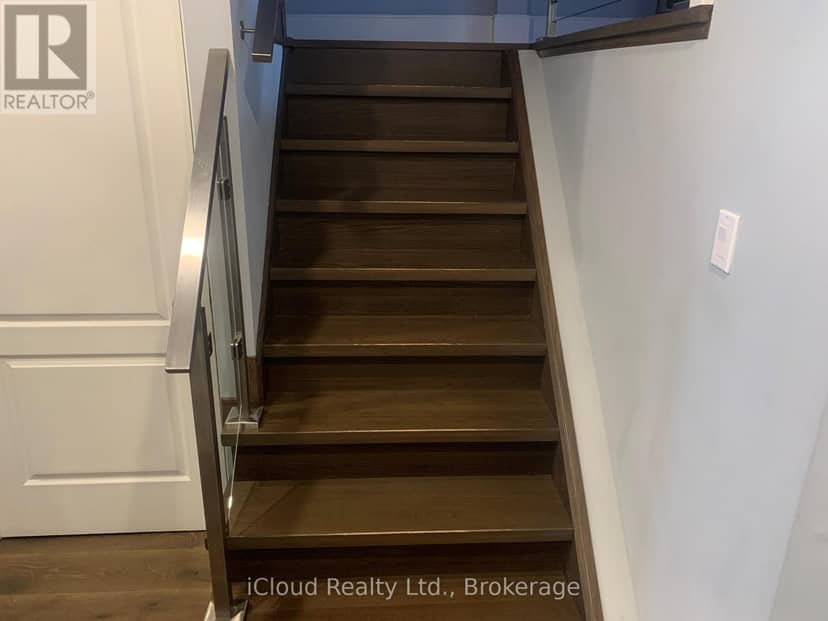 878 Blyleven Boulevard — photo 11 of 13