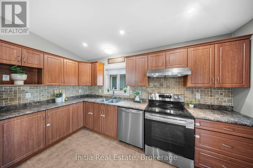 1412 Katella Avenue — photo 15 of 40
