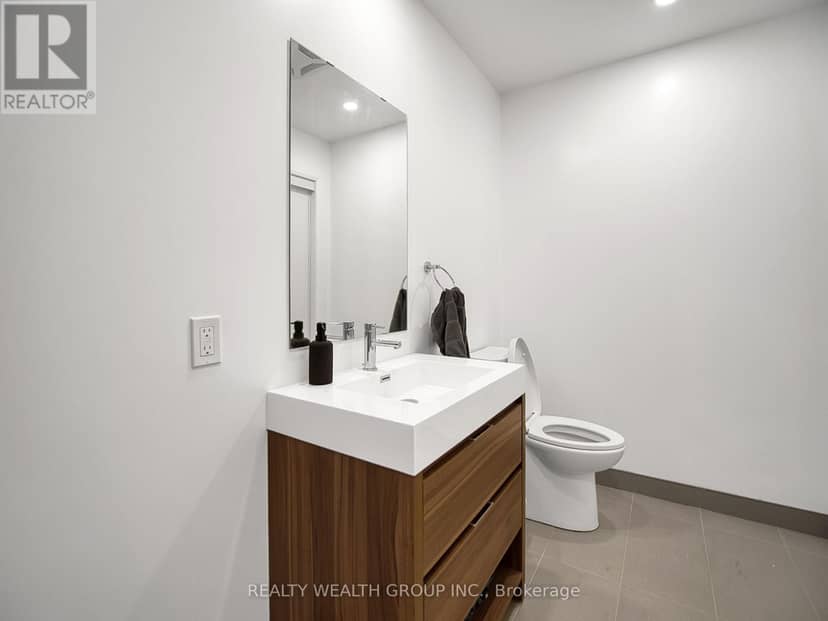 409 - 195 Hunter Street E — photo 17 of 38