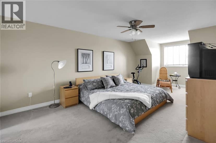 5134 OAKWOOD Avenue — photo 17 of 37
