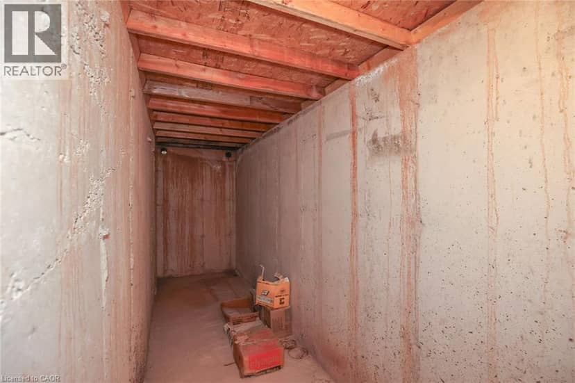 5134 OAKWOOD Avenue — photo 33 of 37