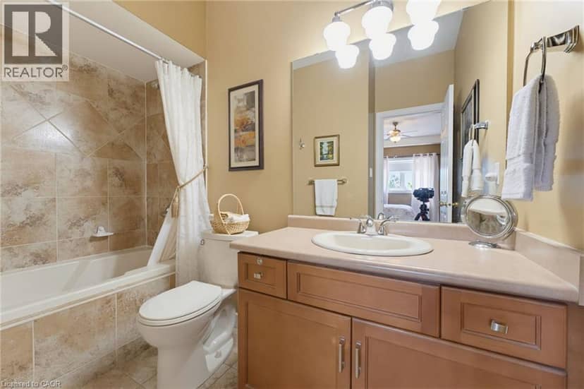 310 SOUTHBROOK Drive Unit# 17 — photo 15 of 37