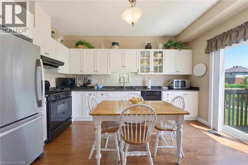 310 SOUTHBROOK Drive Unit# 17 — photo 9 of 37