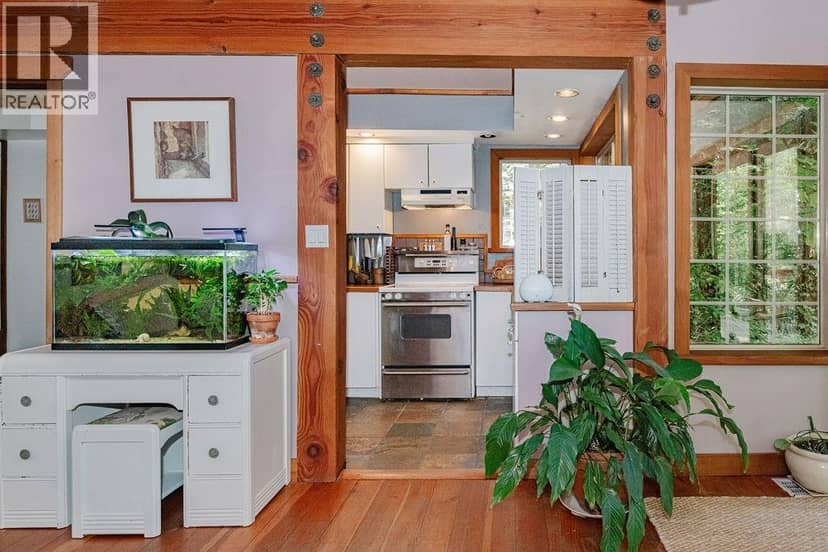 2867 LOWER ROAD, Roberts Creek, photo 8