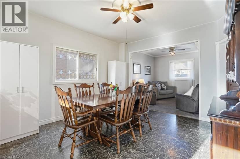 16 ALBEMARLE Street — photo 16 of 40