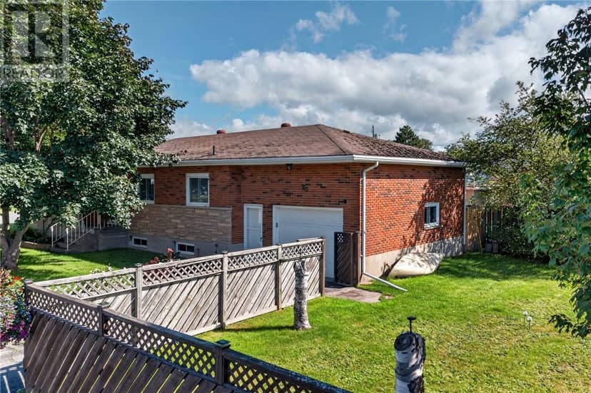 20 Coulson Street, Capreol, photo 2