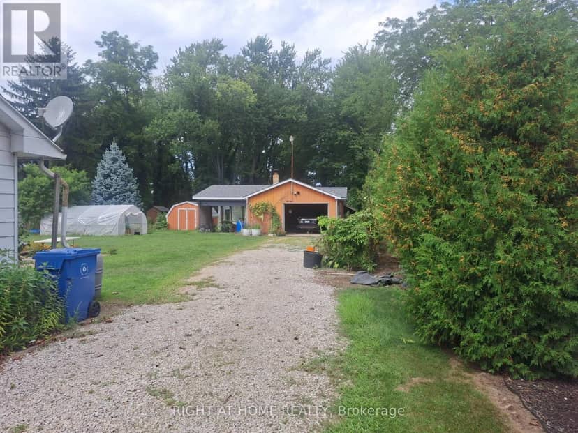717 Mersea Rd 6 Road E — photo 11 of 19
