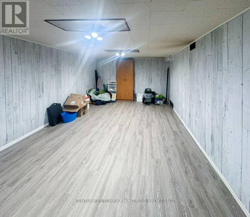 88 Katherine Street — photo 17 of 21