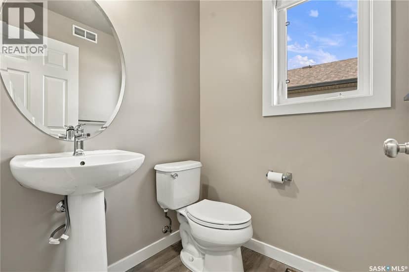 255 McBeth CRESCENT — photo 17 of 40