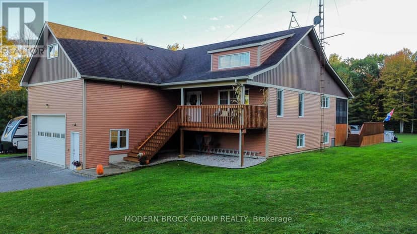 204 County Rd 5 Road, Front of Yonge