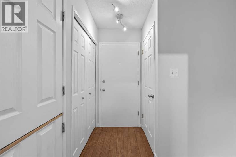 56, 3519 49 Street NW, Calgary, photo 5