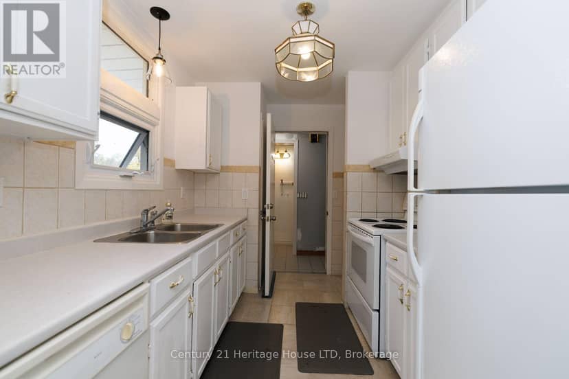 346 Albany Street — photo 28 of 40