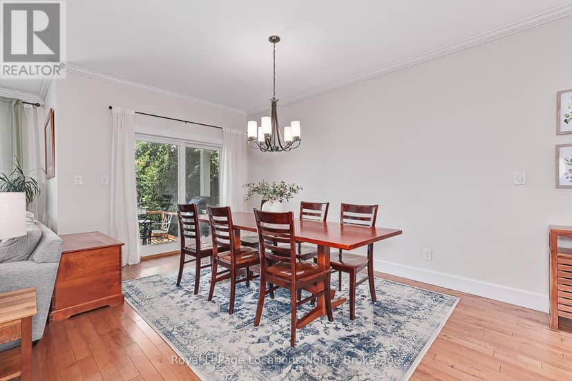 121 Mary Street — photo 11 of 40