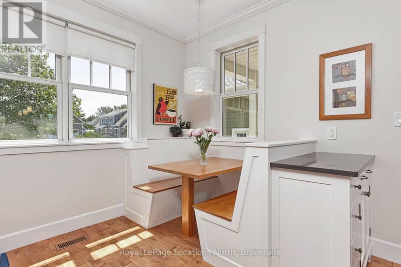 121 Mary Street — photo 9 of 40