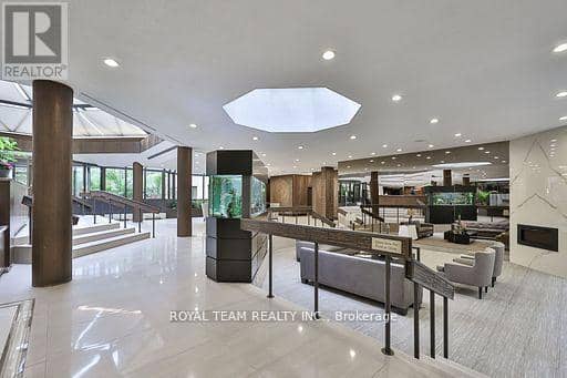 C-Ph 10 - 211 Saint Patrick Street, Toronto, photo 6