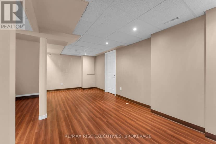 370 Cooke Crescent — photo 39 of 40