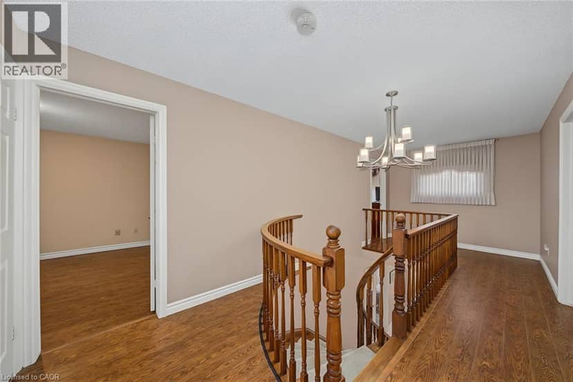 2 CRESTHAVEN Drive — photo 21 of 40