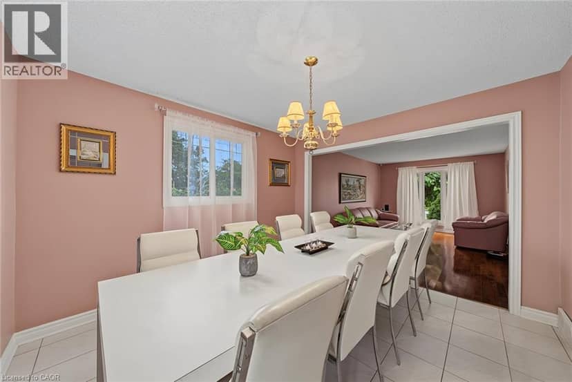 2 CRESTHAVEN Drive — photo 14 of 40