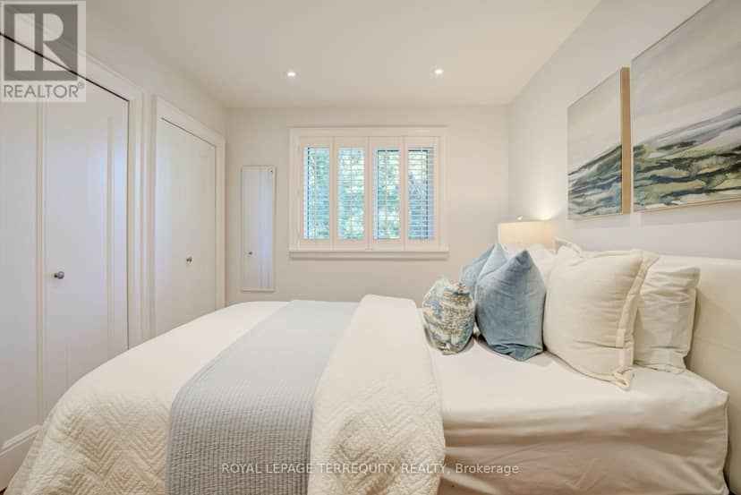 258 Guildwood Parkway — photo 40 of 40