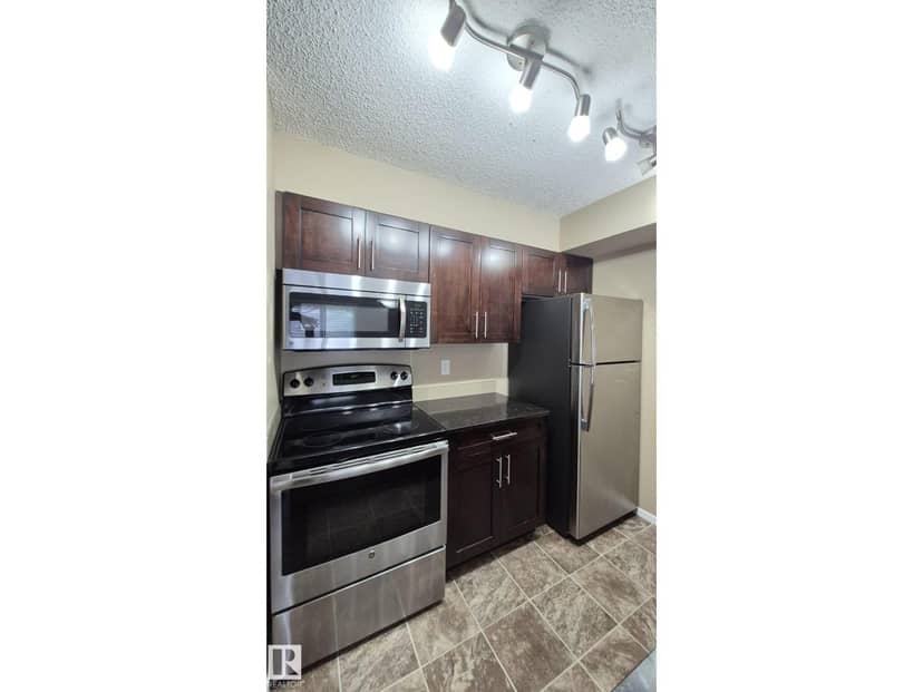 #119 111 Watt CM SW, Edmonton, photo 6