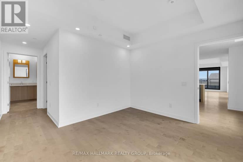 2604 - 340 Queen Street — photo 18 of 40