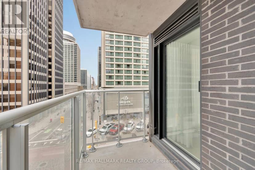 906 - 340 Queen Street — photo 14 of 40