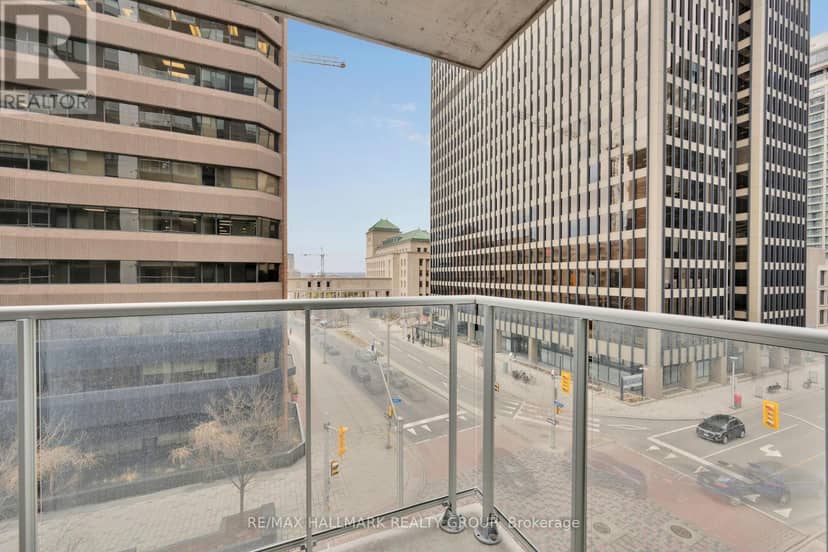 406 - 340 Queen Street — photo 24 of 40