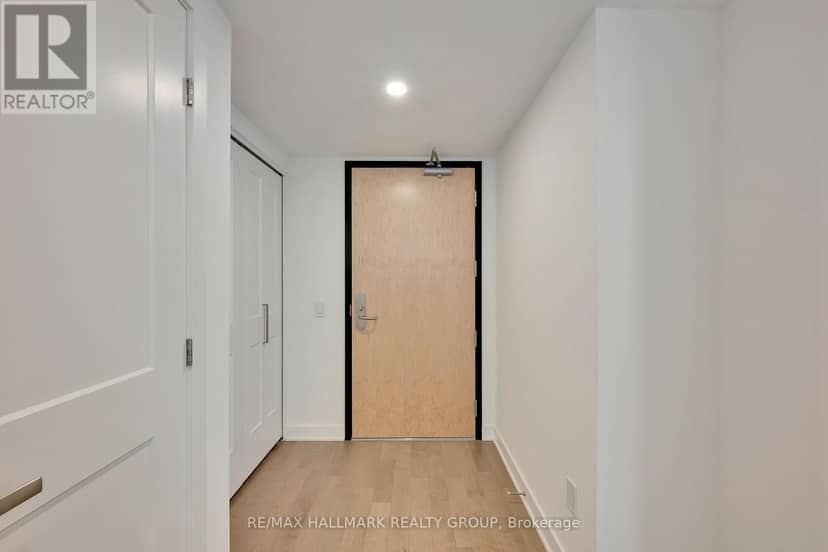 406 - 340 Queen Street, Ottawa, photo 3