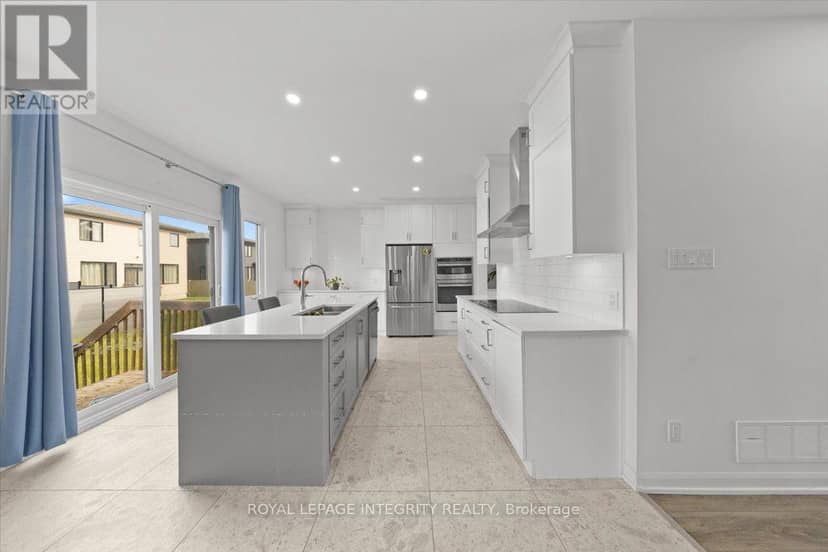 6 Rutile Street — photo 10 of 40