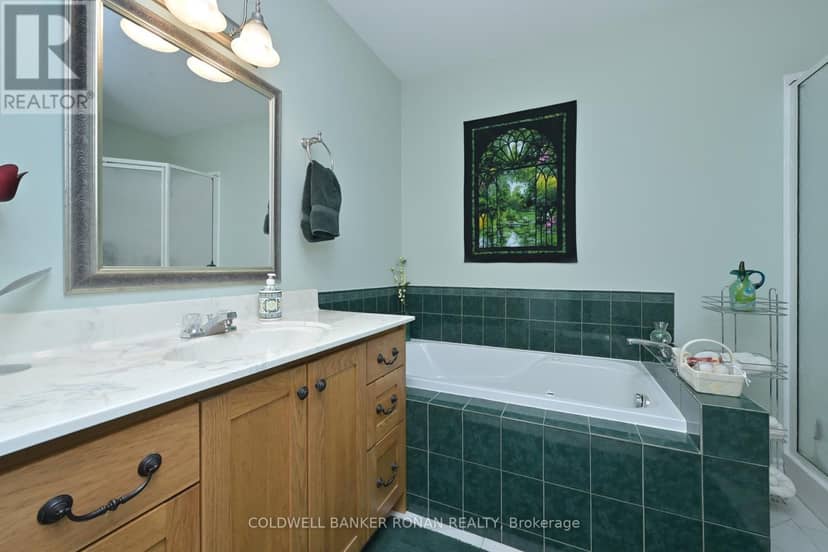28 Fisher Drive — photo 17 of 39