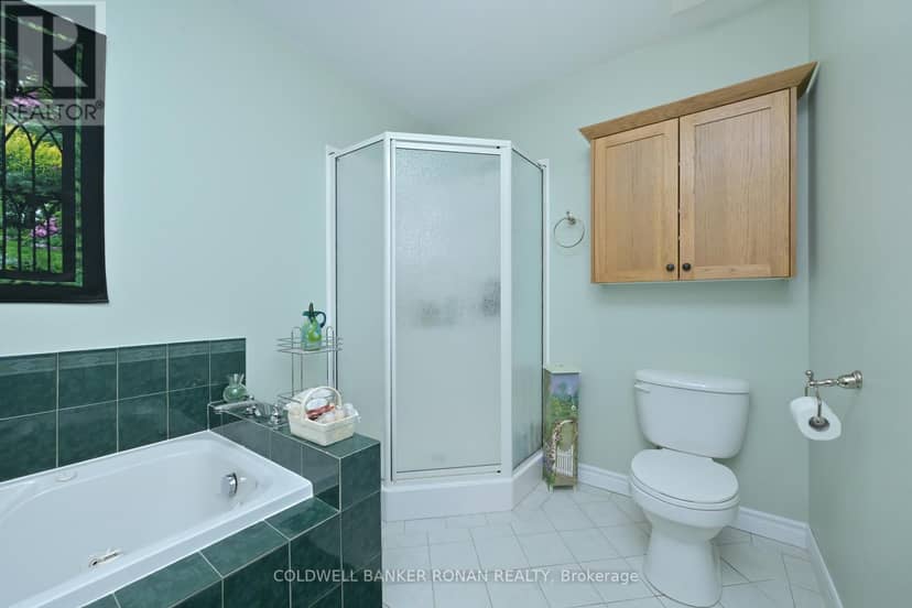 28 Fisher Drive — photo 18 of 39