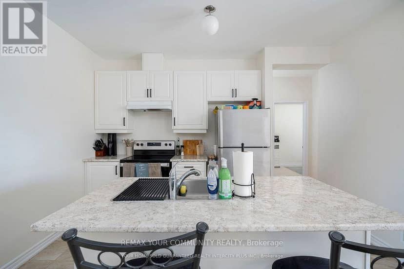15 Valleybrook Road, Barrie, photo 7