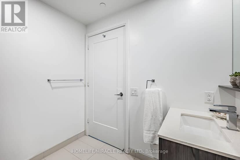 1001 - 70 Annie Craig Drive — photo 20 of 31