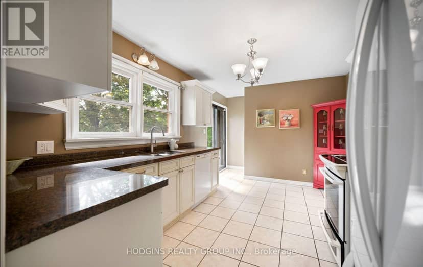 4334 Spruce Avenue — photo 17 of 40