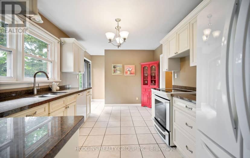 4334 Spruce Avenue — photo 21 of 40