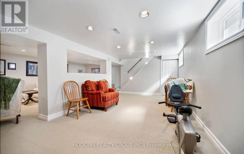4334 Spruce Avenue — photo 34 of 40