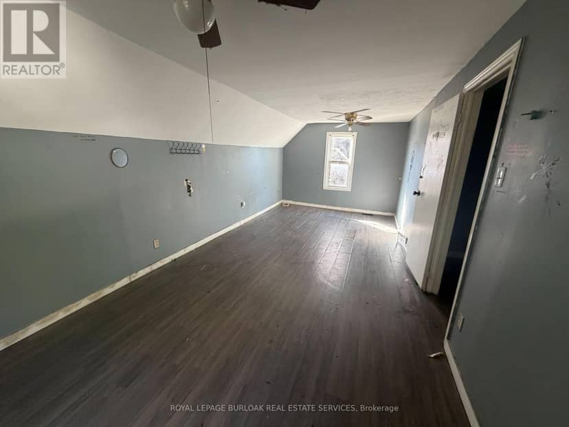 158 Trelawne Avenue — photo 10 of 14