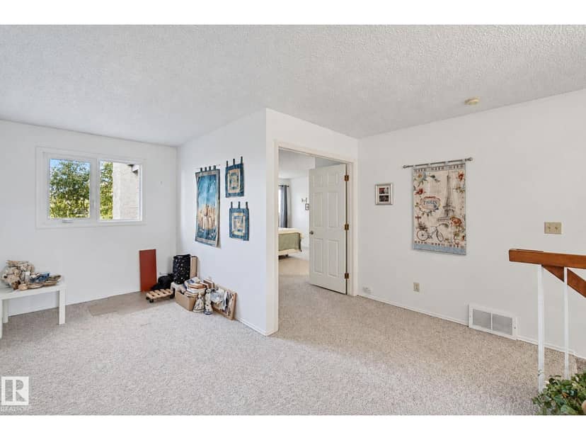 14812 43 AV NW — photo 21 of 40