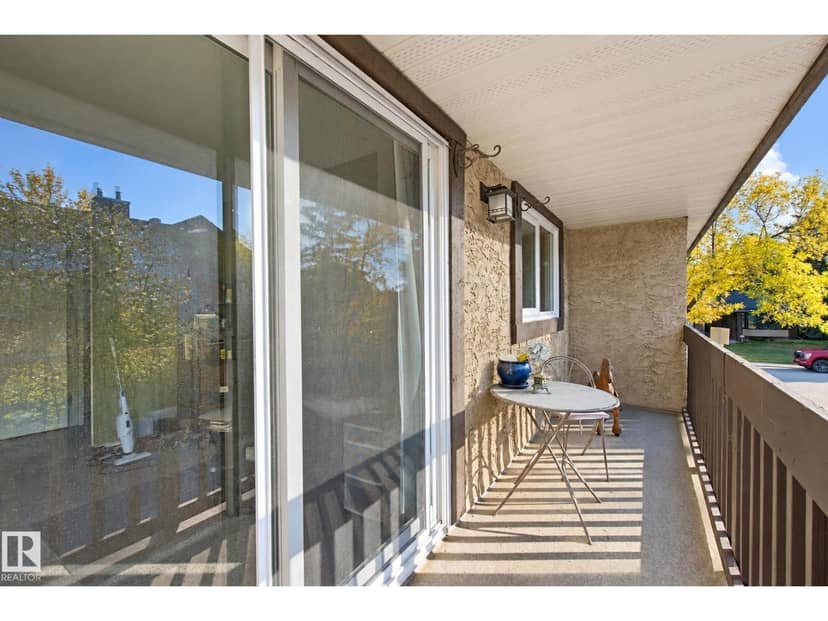 14812 43 AV NW — photo 39 of 40