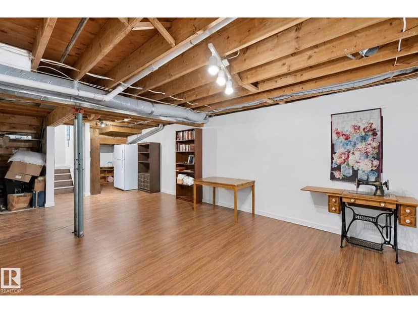 14812 43 AV NW — photo 33 of 40