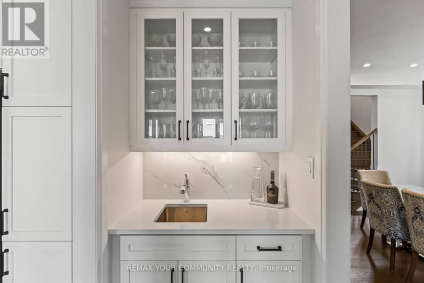 614 Newlove Street — photo 10 of 40