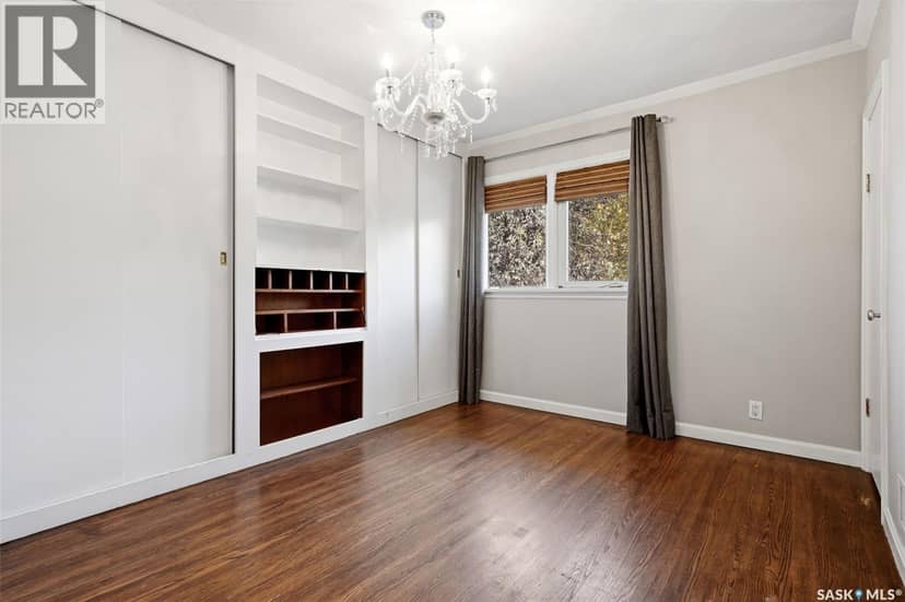 2751 MacKay STREET — photo 15 of 40