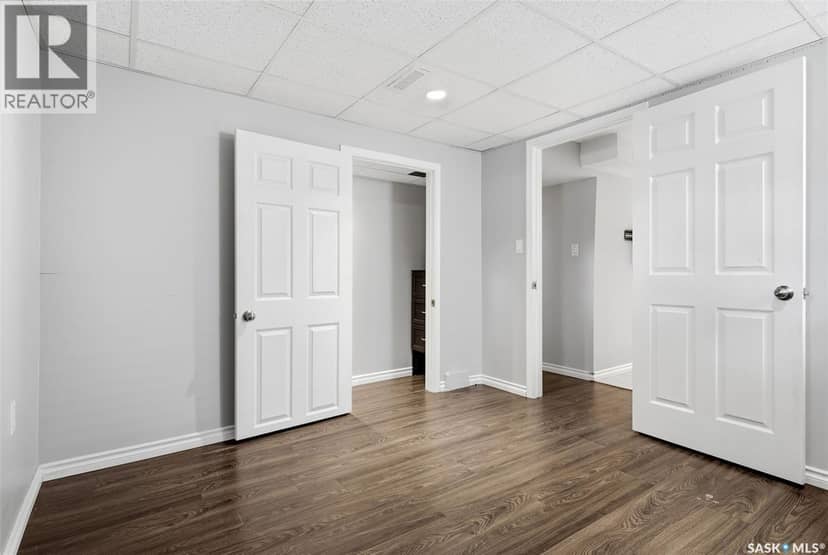 2751 MacKay STREET — photo 25 of 40