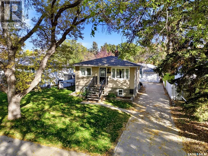 2751 MacKay STREET — photo 40 of 40