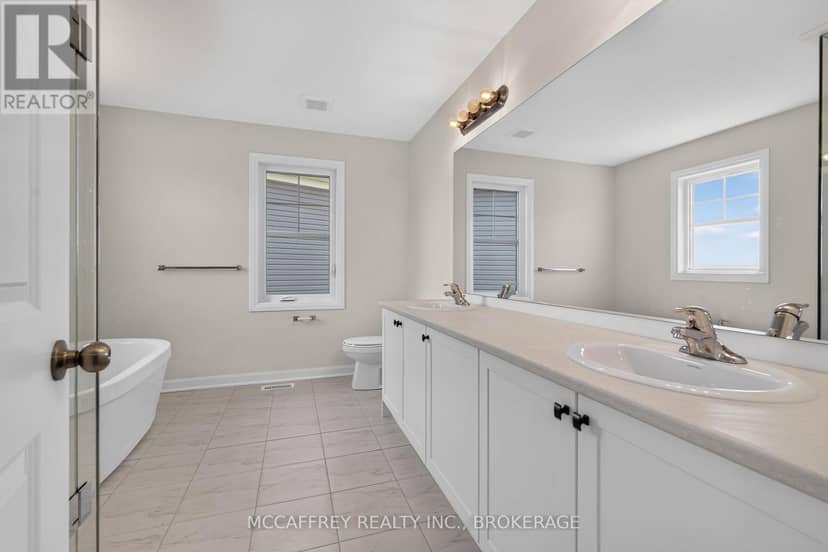 103 Gildersleeve Boulevard — photo 28 of 40